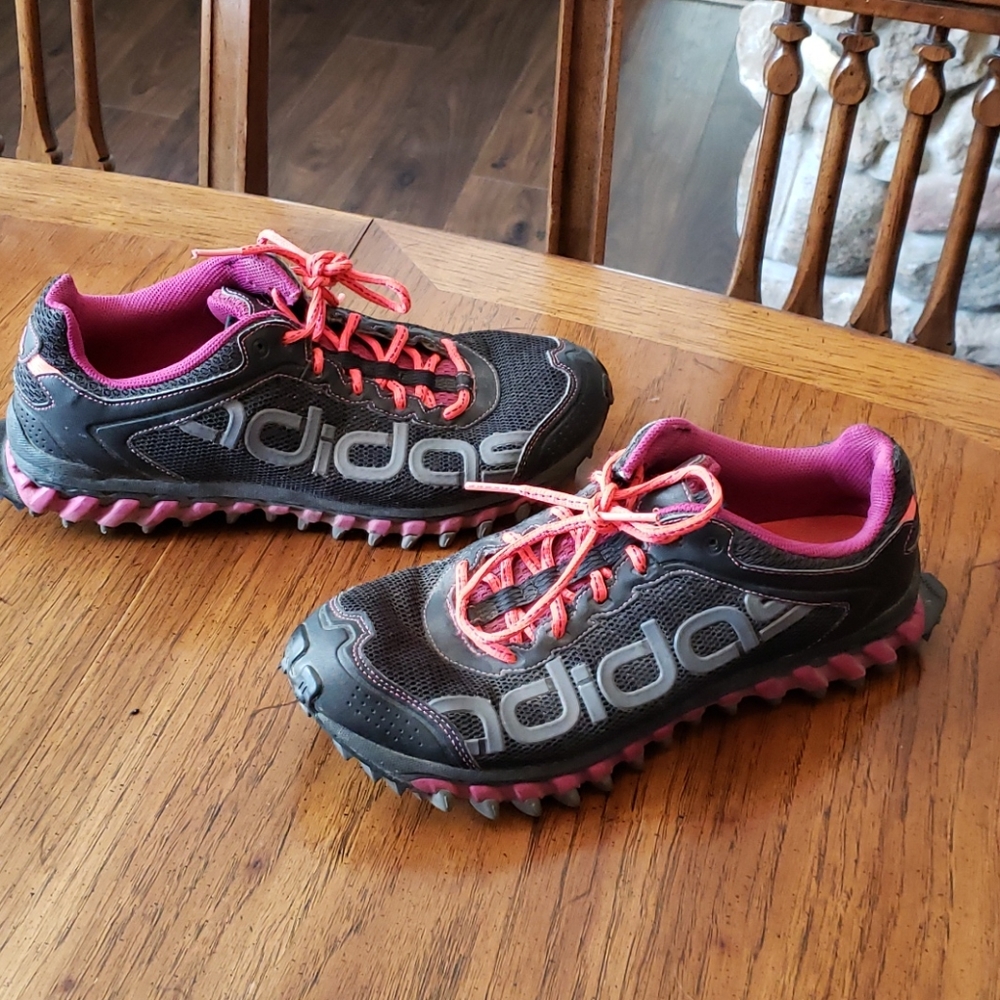 Adidas tennis shoes